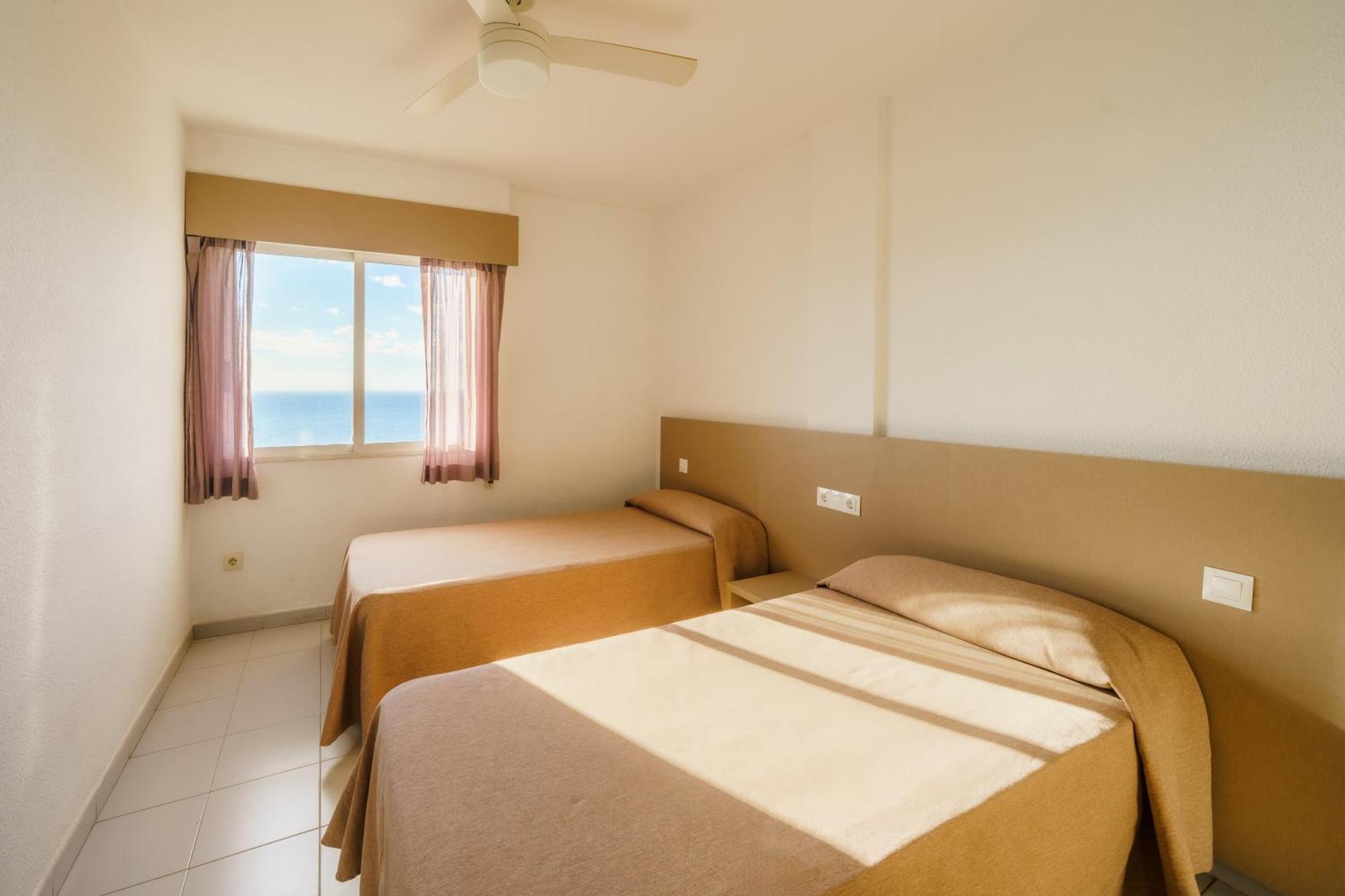 Apartamentos El Faro By Mc Benidorm Esterno foto
