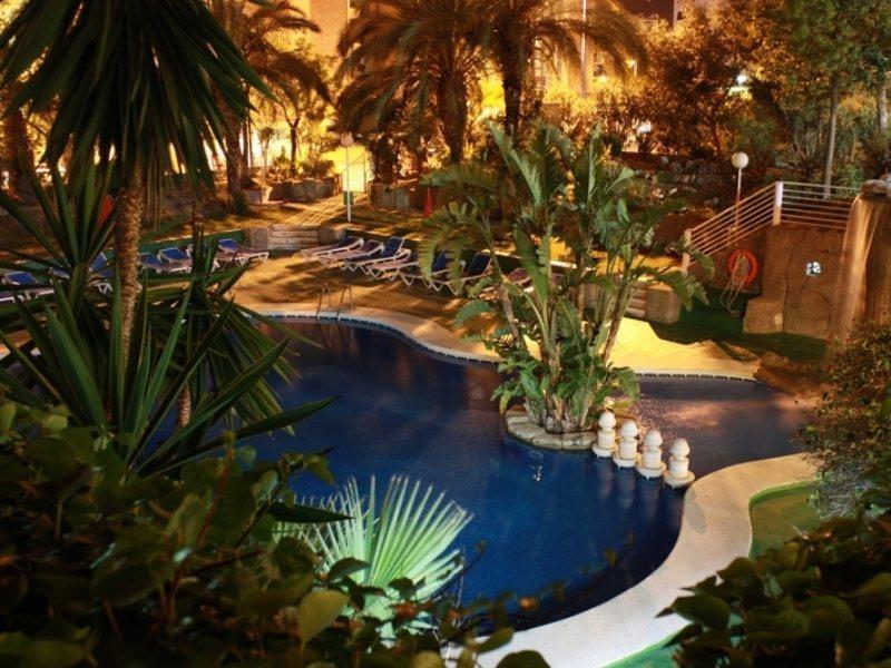 Apartamentos El Faro By Mc Benidorm Esterno foto