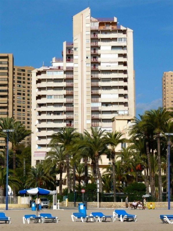 Apartamentos El Faro By Mc Benidorm Esterno foto